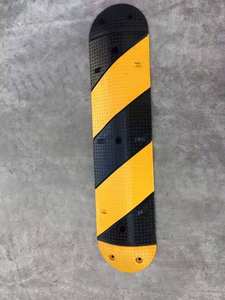 Горячая распродажа: 2-канальный усиленный резиновый лежачий полицейский (ограничитель скорости) – для уличных парковок и снижения скорости движения с высокой видимостью - Product Image 6