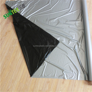 <span class=keywords><strong>Film</strong></span> plastique <span class=keywords><strong>de</strong></span> mulet, 1.0 Mil, plastique d'agriculture noir et argent avec trous pour balles à fraises - Product Image 2
