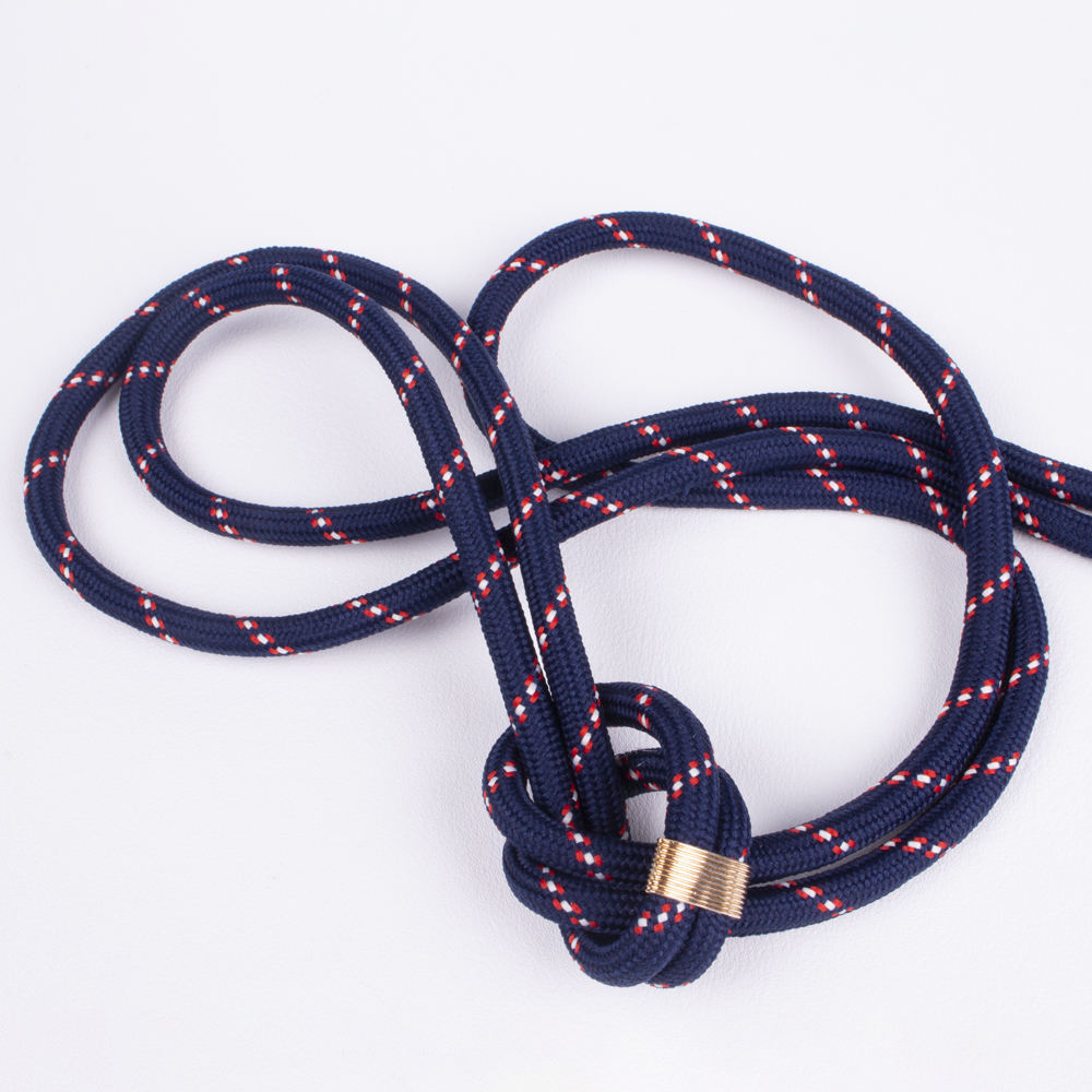 สีน้ำเงิน