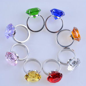 Bruiloft Cadeau Sieraden Accessoire Glas Diamant Servet Ring Houder Kleurrijke Nep Kristal Diamanten Ring - Product Image 1