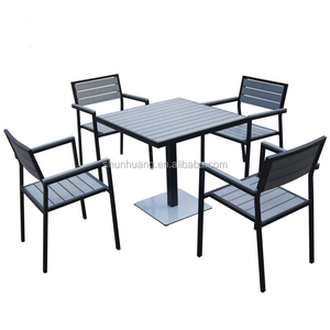De <span class=keywords><strong>Jardín</strong></span> del patio de juegos de comedor de <span class=keywords><strong>madera</strong></span> de muebles de plástico <span class=keywords><strong>sillas</strong></span> <span class=keywords><strong>y</strong></span> <span class=keywords><strong>mesa</strong></span> cuadrada 5pcs - Product Image 1