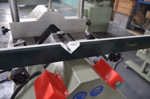 จี่ Sinon เครื่องพีวีซีหน้าต่างประตู <span class=keywords><strong>V</strong></span> ตัดเลื่อย - Product Image 2
