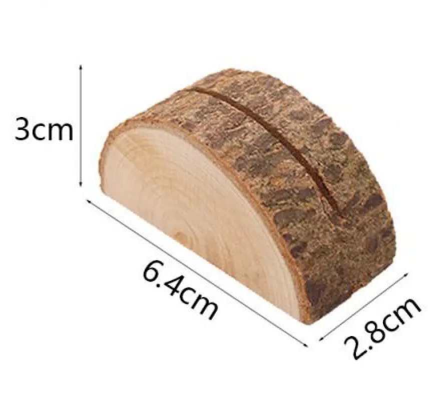 Rustico In Legno di Cerimonia Nuziale di Carta del Posto Titolari Kraft Carte di Tented Metà Intorno I Numeri di Tabella Del Supporto Del Basamento di Legno Scheda di Memo Foto Immagine