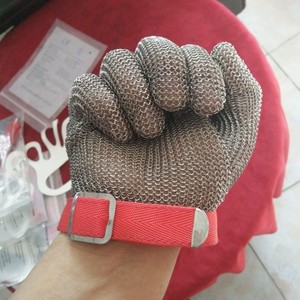 Gants de sécurité de travail de boucher à anneau soudé en acier inoxydable résistant aux coupures - Product Image 4