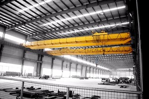 Grue de pont motorisée avec <span class=keywords><strong>interrupteur</strong></span> de fin de course pour voyage long et croisé et protection contre les surcharges - Product Image 5