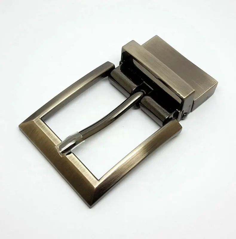 Bán Buôn Gunmetal Mạ Quay Vành Đai Khóa Kim Loại Tùy Chỉnh Reversible Pin Khóa Với Logo