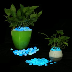 Blue Glow in the <strong>Dark</strong> Decorative <strong>Pebbles</strong> <strong>Stone</strong> Home Garden Walkway Decor Luminous Stones for Outdoor Aquarium Fish tank Rocks