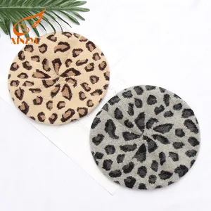 Rajutan Wanita Kustom Menghias Whosale Angora Knit Leopard Baret