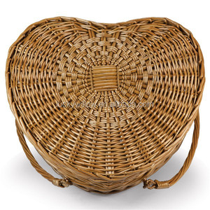 Alta qualidade coração forma vime piquenique cesta para 4 pessoa com talheres - Product Image 5