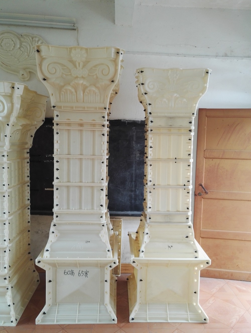 Форма римского колёса, форма римского столба, пластиковая бетонная форма, пластиковая стальная балясина, форма для продажи