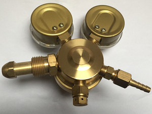 Regulador de <span class=keywords><strong>Gas</strong></span> Acetileno de Tamaño Mediano con Medidor, Fabricante Ningbo Fenghong - Product Image 2