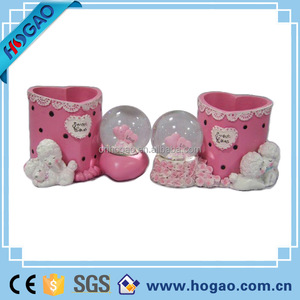 Regalos <span class=keywords><strong>del</strong></span> día de san valentín de peluche precioso polyresin globo de agua, resina globo de nieve - Product Image 1
