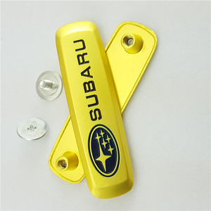 Etichetta Metallica Personalizzata di Alta Qualità <span class=keywords><strong>con</strong></span> <span class=keywords><strong>Logo</strong></span> e Vite, Emblema in Metallo Dorato Opaco - Product Image 6