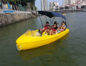 4 أشخاص دراجة مائية عجلة PE البلاستيك الكهربائية تعمل بالطاقة قارب بدواسة مع الشمس الظل غطاء للترفيه بارك