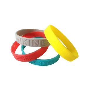 Wholesale Debossed Flexible Bracelet Sports Bangle Silicone Rubber Wristband For Women Men