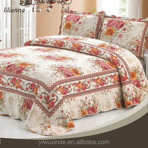 Juego de Cubrecama y Cortinas con Diseño Floral de Estilo Europeo para el Hogar - Product Image 1