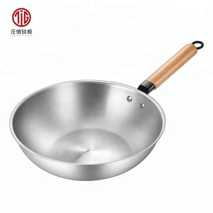 กระทะจีนเคลือบไทเทเนียมคุณภาพเยี่ยม ขนาด 32 ซม. สำหรับใช้ในครัว - Product Image 1