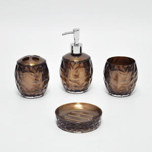 Conjunto de accesorios de baño con diseño de diamante transparente - Product Image 6