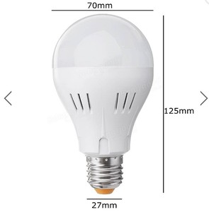 <span class=keywords><strong>Ampoule</strong></span> LED <span class=keywords><strong>à</strong></span> <span class=keywords><strong>détecteur</strong></span> <span class=keywords><strong>de</strong></span> <span class=keywords><strong>mouvement</strong></span> automatique d'urgence 5W avec batterie intégrée fonctionnant pendant 5 heures - Product Image 4