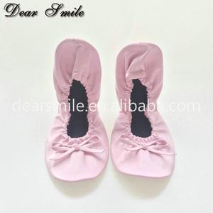 Donne piatte scarpe da sposa delle donne di rosa <span class=keywords><strong>ballerina</strong></span> balletto pieghevole pantofola per la cerimonia nuziale di trasporto libero