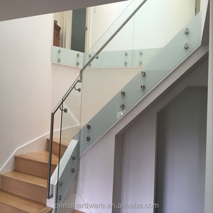 Escalera de acero galvanizado de interior/Diseño de <span class=keywords><strong>pilar</strong></span> de escalera de <span class=keywords><strong>madera</strong></span> - Product Image 2