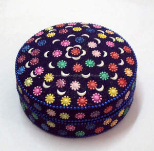 Boîtes à bijoux décoratives en métal aluminium imprimé personnalisé de faveur de mariage boîte à pilules de style antique produit d'artisanat en métal - Product Image 1