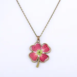 Fashion boho sieraden gift valentine sieraden ketting, klavertje vier vorm natuurlijke handgemaakte sieraden rose ketting