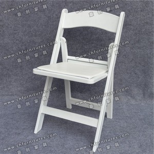 Silla plegable de plástico blanco para uso en bodas, fiestas y eventos en hoteles al aire libre, inspirada en el estilo de Wimbledon, de color blanco, con diseño de 2 a 2 - Product Image 1