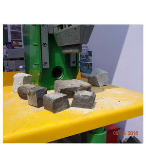 Hydraulic tiger stone machine for paving stone and wall stone