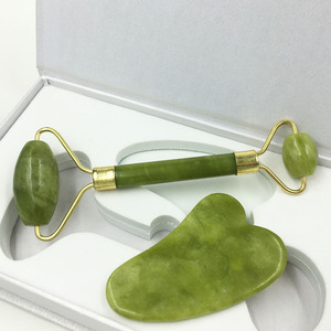 Masajeador Facial de Rodillo de <span class=keywords><strong>Jade</strong></span> Dispositivo de Rodillo de Doble Cabeza Antienvejecimiento para Rejuvenecimiento Adelgazante de Estiramiento Facial - Product Image 5