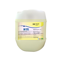 Détergent liquide concentré de qualité hospitalière pour le nettoyage des textiles commerciaux