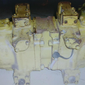 Pompe principale hydraulique E200 AP12, modèle E200B - Product Image 1