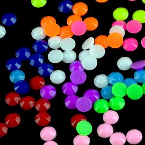 Diamantes de imitación Hot Fix de cristal blanco neón de venta directa de fábrica para vestido - Product Image 6