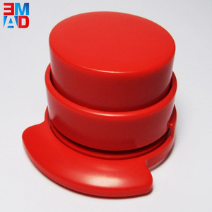 Logotipo personalizado impreso rojo lindo mano presionado plástico redondo sin PIN stapleless <span class=keywords><strong>grapadora</strong></span> - Product Image 1