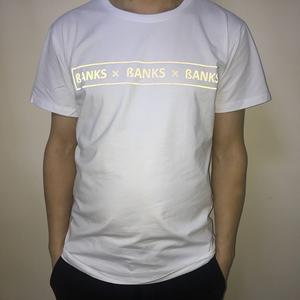 Logotipo de camiseta reflectante, haga su propio logotipo de tinta reflectante, ropa para su grupo o evento - Product Image 3