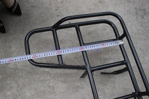 ชั้นวางสัมภาระด้านหลังรถ ATV บิ๊กบูล รุ่นไดโนเสาร์ใหญ่ อุปกรณ์เสริมรถมอเตอร์ไซค์สี่ล้อ ชั้นวางยางอะไหล่ <span class=keywords><strong>โครง</strong></span>เหล็ก - Product Image 2