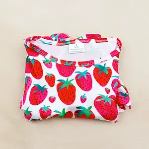 दूध रेशम बच्चे को कपड़े थोक बच्चा कपड़े स्ट्रॉबेरी मुद्रित बच्चों स्पंदन आस्तीन के कपड़े व्याकुल कपड़े बच्चों के लिए