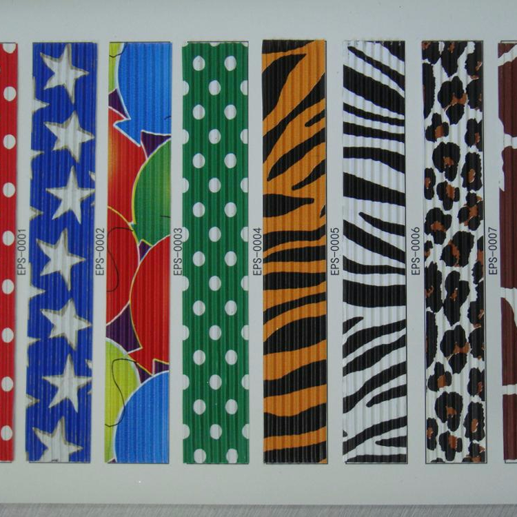 Цветной лист из гофрированного картона