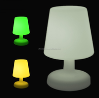 Lampe de Table LED en plastique, sans fil, pour chambre à coucher, café, bon marché