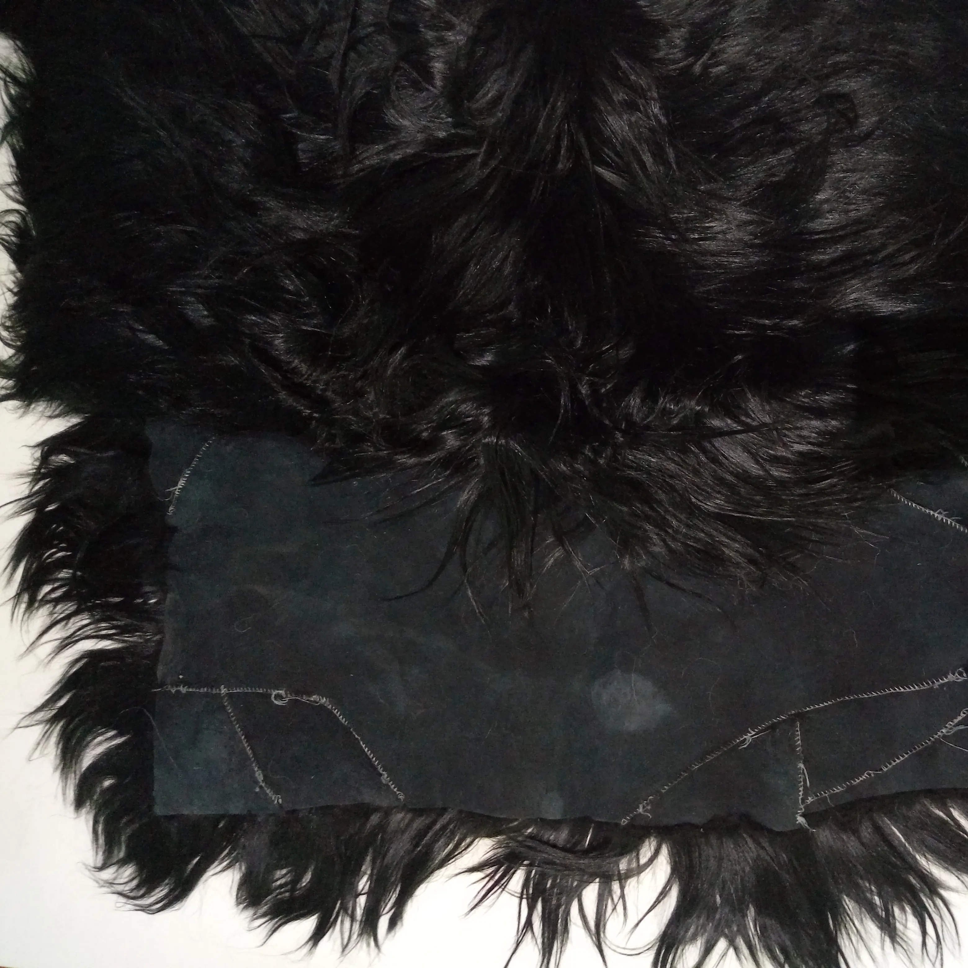 Black floor carpet/ long curly wool carpets/ goat skin rug