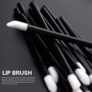 Éponge à lèvres jetable bon marché en FLOQUÉ, applicateur de <span class=keywords><strong>maquillage</strong></span>, <span class=keywords><strong>pinceaux</strong></span> à lèvres pour le <span class=keywords><strong>maquillage</strong></span> de beauté - Product Image 4