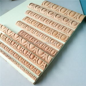 Moulures de plafond en <span class=keywords><strong>bois</strong></span> couronne, moulures architecturales, moulures décoratives en <span class=keywords><strong>bois</strong></span> sculpté, moulures de meubles en <span class=keywords><strong>bois</strong></span> couronne - Product Image 4