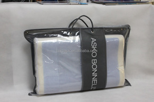 Sac robuste en non-tissé pour couverture ou oreiller en bambou avec impression de logo en sérigraphie - Product Image 5