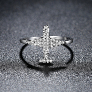 Anillo de Compromiso Solitario con Diamante de 1 Quilate, Cristal y Diamantes de Imitación, Diseño de Avión - Product Image 2