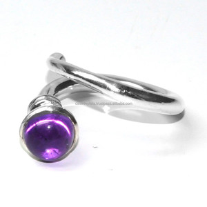 Anillo de piedras preciosas de amatista de cabina redonda Anillo de Plata de Ley 925 con ajuste de bisel de placa de plata Anillo de moda para boda. - Product Image 1