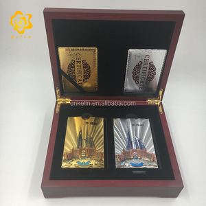 Thẻ Chơi Bài Lá Vàng 24K Dubai Burj Al Arab Thẻ Trò Chơi Lá Vàng Và Bạc Đầy Màu Sắc Hộp Gỗ Đen - Product Image 3