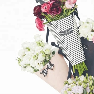 Wholesale Cone Shaped Handy Bag Flower Box accept custom logo