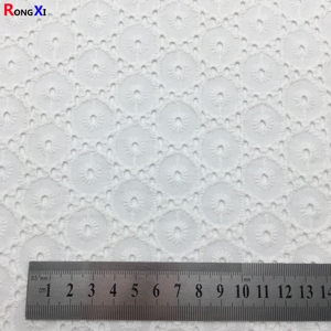 Tela de Encaje Voile Bordado Inglés con Ojales Blancos, de Algodón <span class=keywords><strong>Lyocell</strong></span> Pulido de 210 g/m², Marca Rxf0506, Nueva - Product Image 2