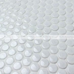 Foshan Prezzo di Fabbrica All'ingrosso Da Cucina <span class=keywords><strong>Splashback</strong></span> 19 millimetri Lucido Smaltato Bianco Penny Rotondo In Porcellana Mosaico Muro del Bagno Piastrelle - Product Image 3