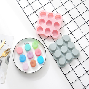Moldes de silicona personalizados para jabón, <span class=keywords><strong>9</strong></span> moldes de silicona para jabón, pequeños, cilíndricos, DIY, para hornear y postres - Product Image 2